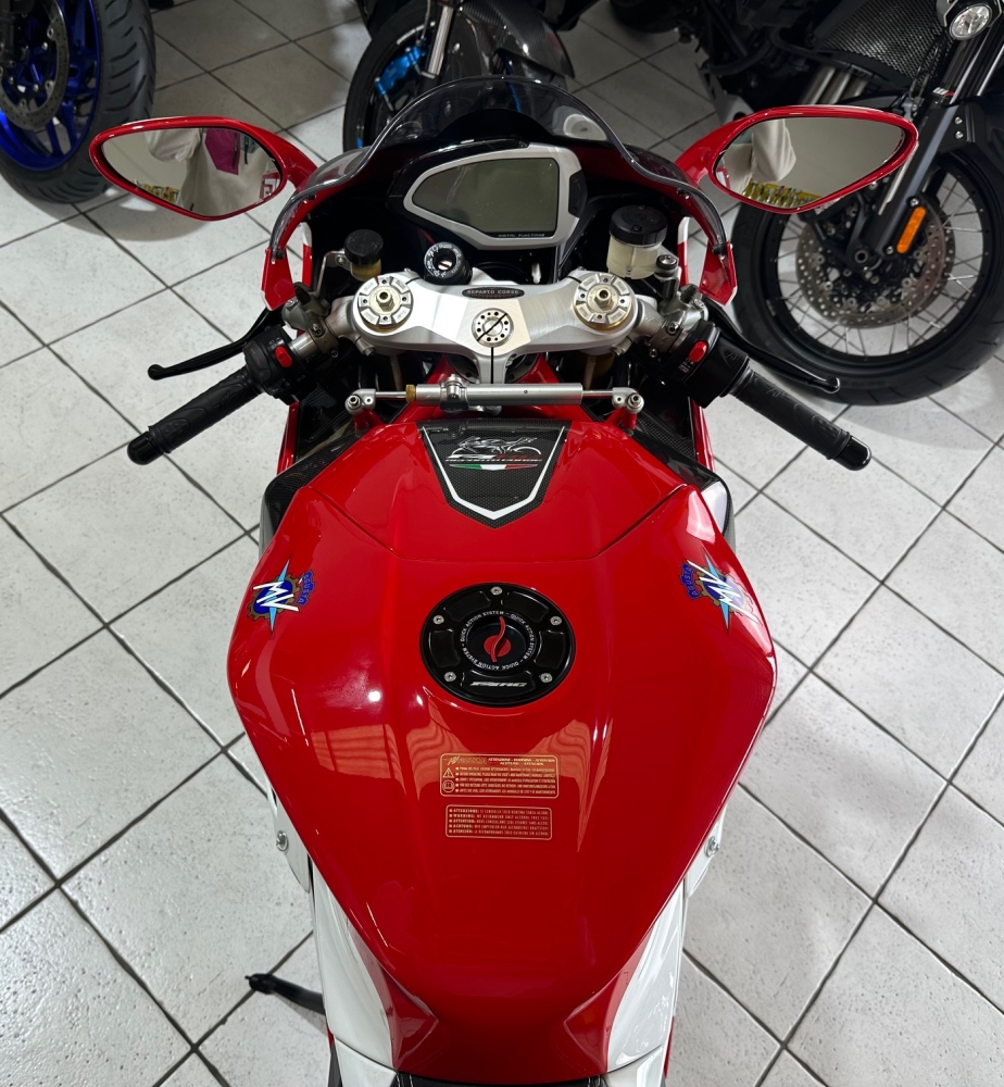 M.V F4 1000 RC