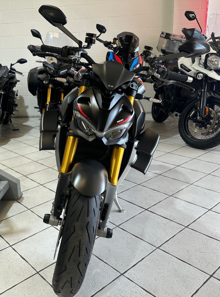 Ducati Streetfighter V4 SP