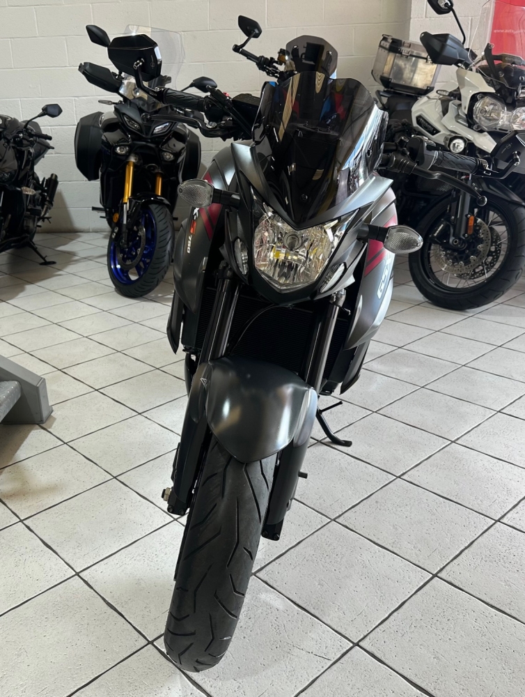Suzuki GSX-S750