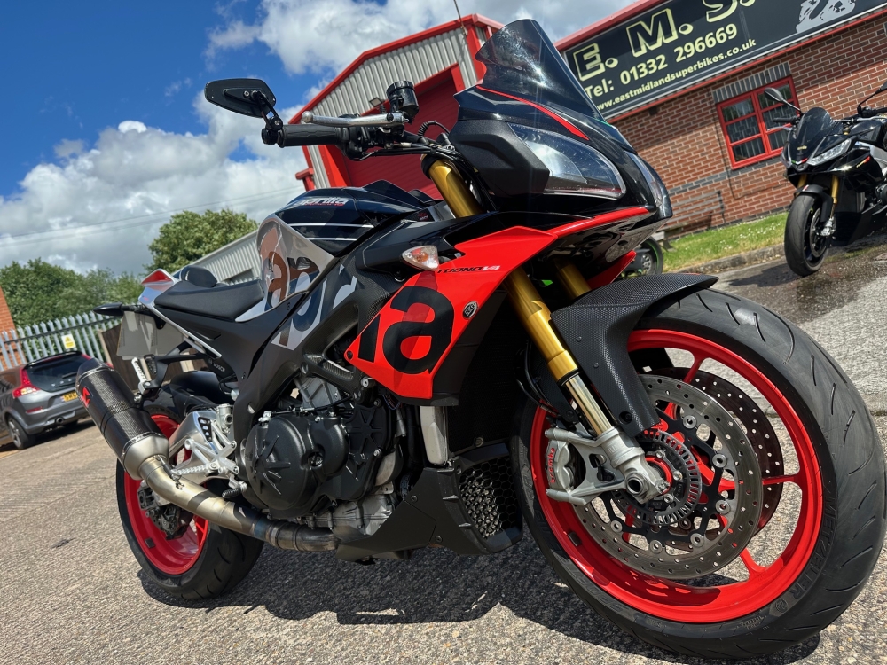 Aprilia Tuono 1100 V4 Factory