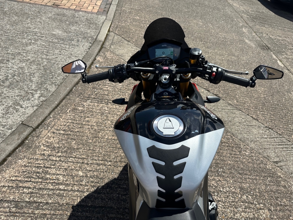 Aprilia Tuono 1100 V4 Factory