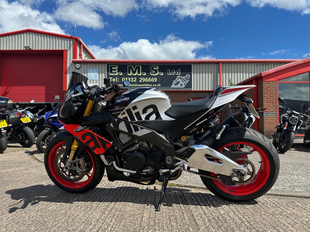 Aprilia Tuono 1100 V4 Factory