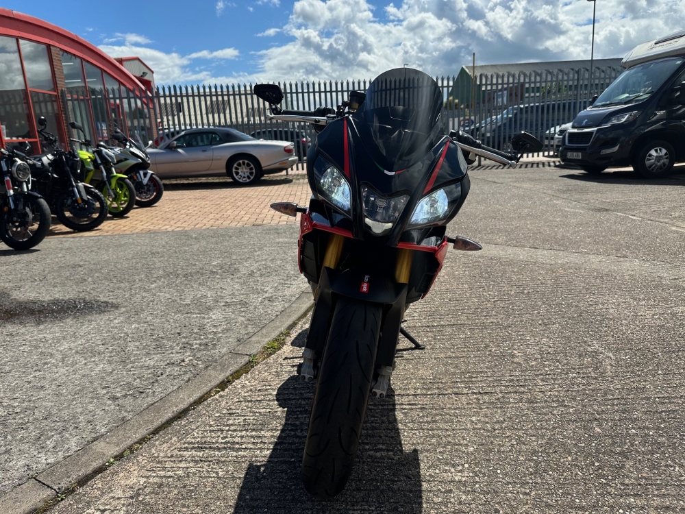 Aprilia Tuono 1100 V4 Factory