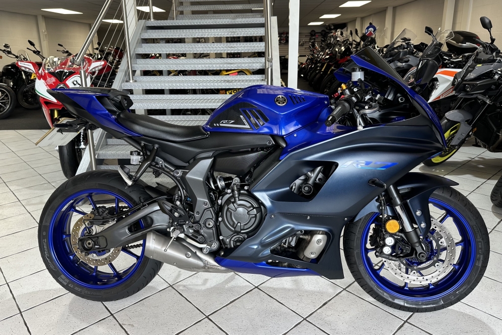 Yamaha YZF R7