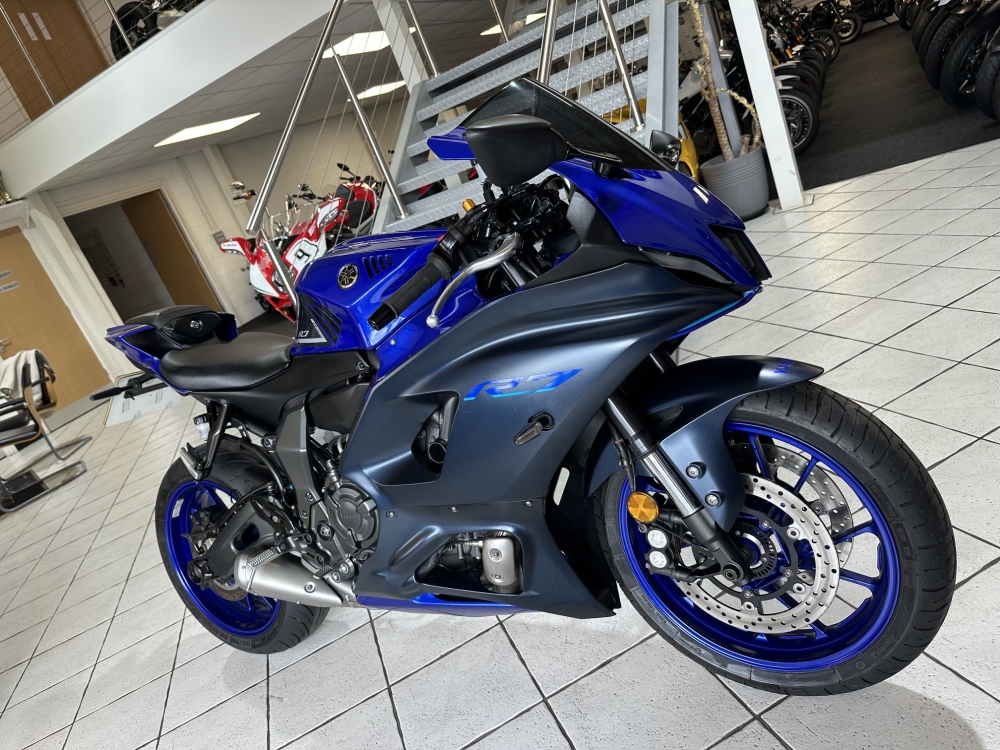 Yamaha YZF R7