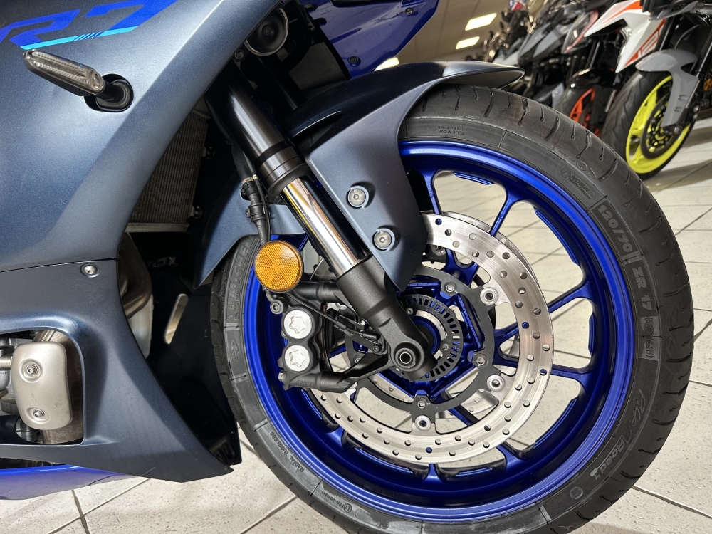 Yamaha YZF R7