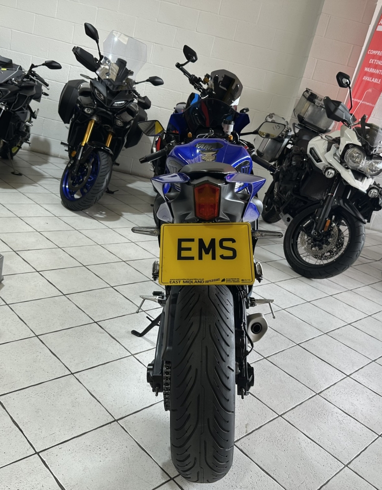 Yamaha YZF R7