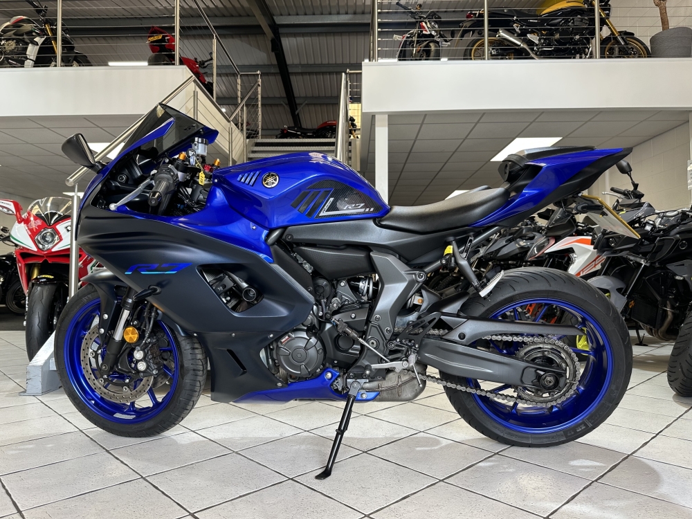 Yamaha YZF R7