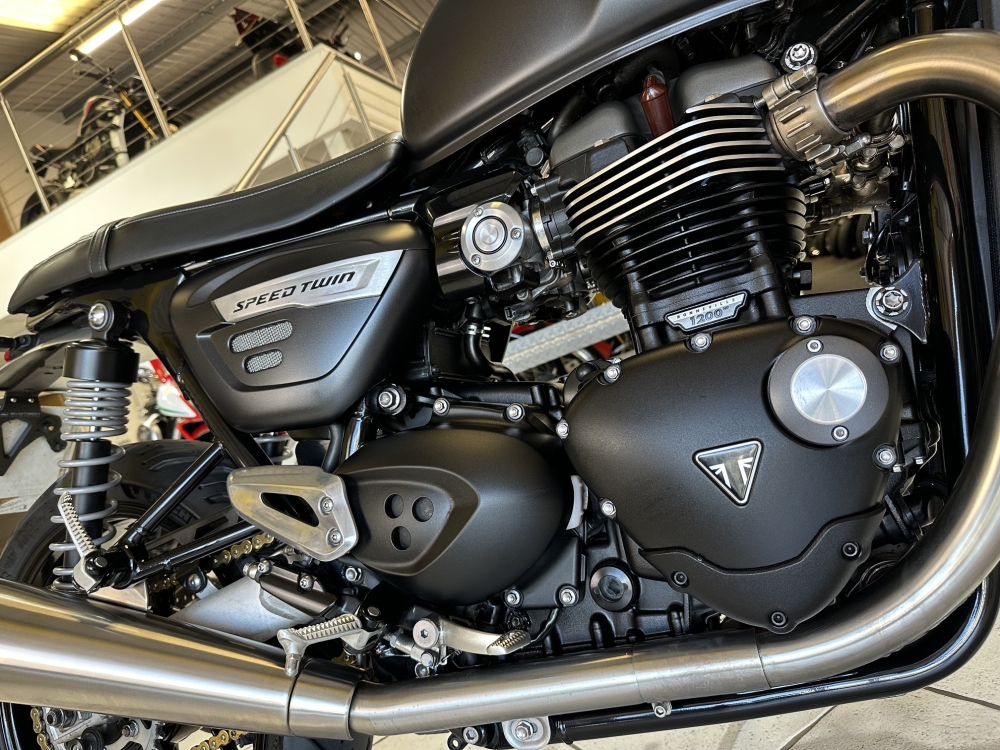 Triumph Speed Twin 1200