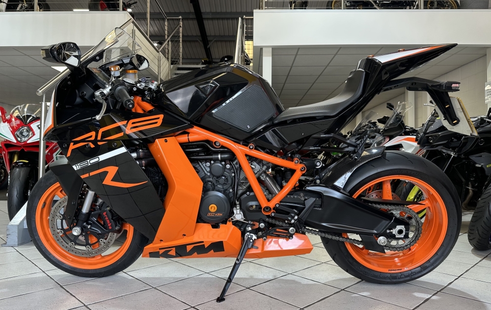 KTM RC8 R