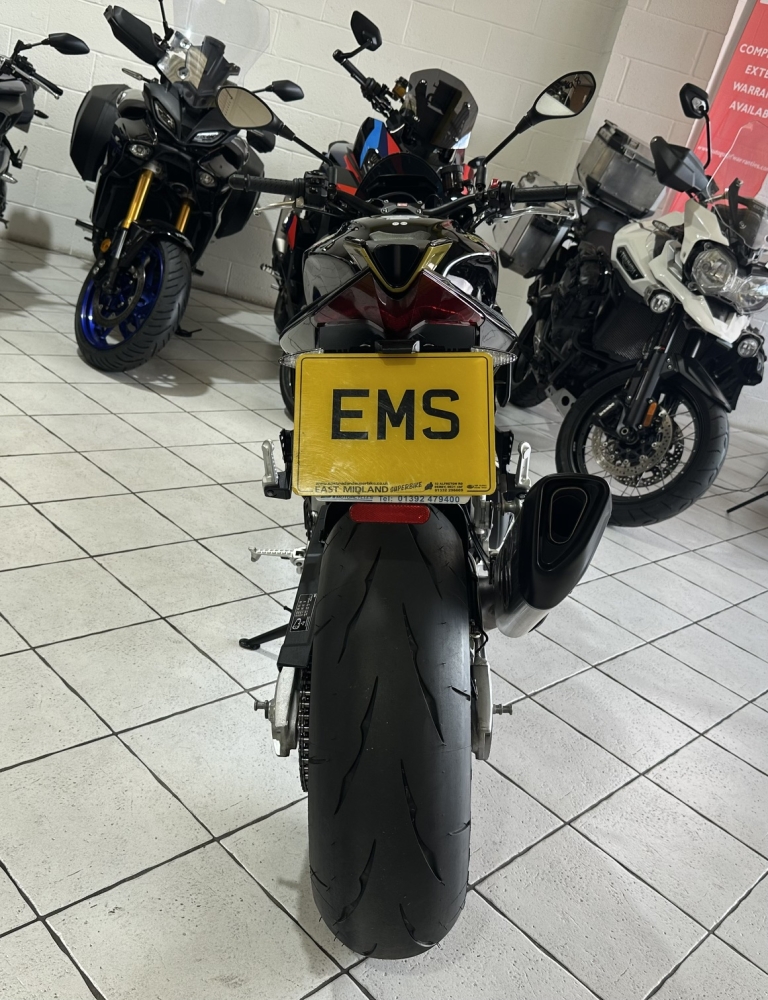 Aprilia Tuono 1100 V4 Factory