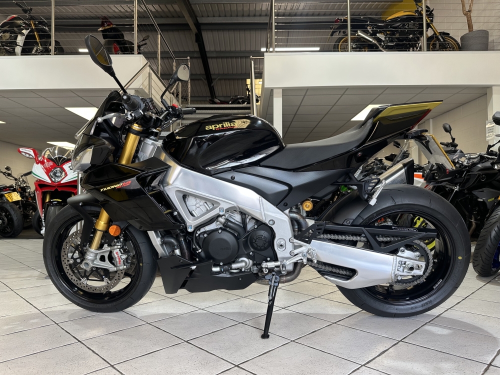 Aprilia Tuono 1100 V4 Factory