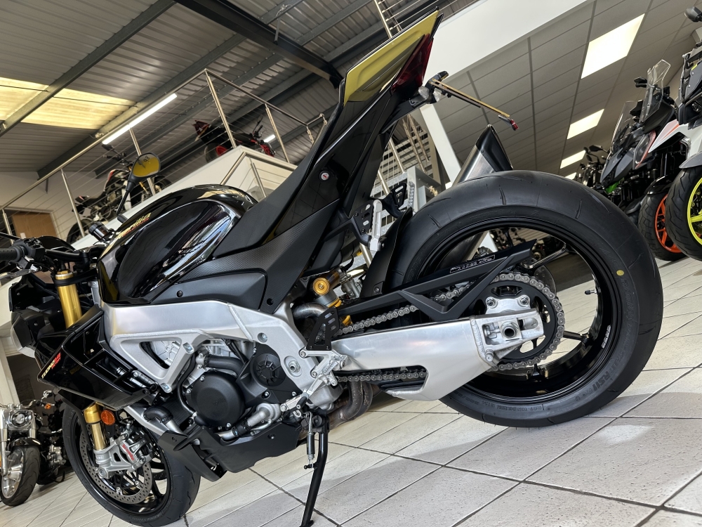 Aprilia Tuono 1100 V4 Factory