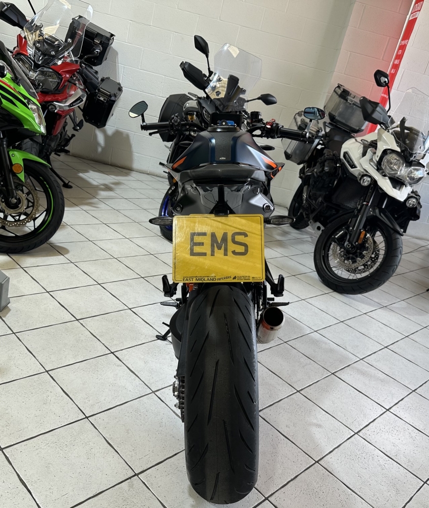 KTM 1290 SuperDuke R