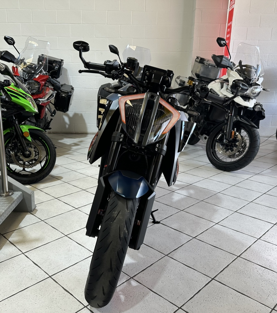 KTM 1290 SuperDuke R