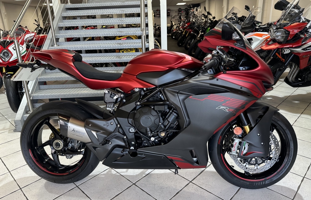 M.V F3 RR