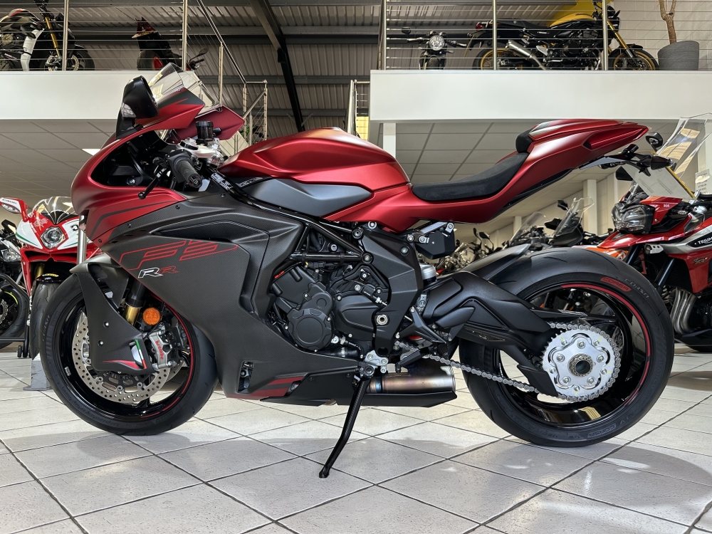 M.V F3 RR