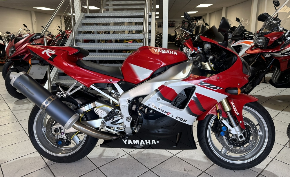 Suzuki R1