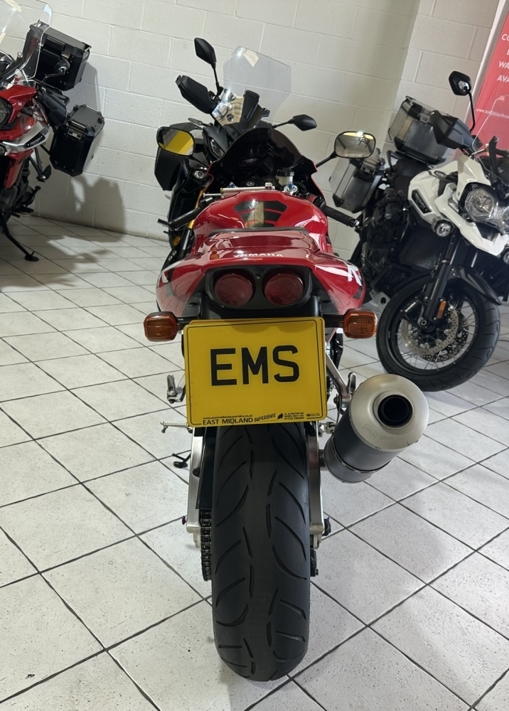 Suzuki R1