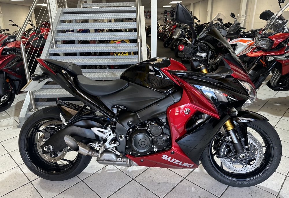Suzuki GSX-S1000F