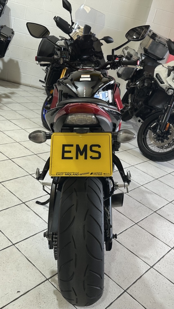 Suzuki GSX-S1000F