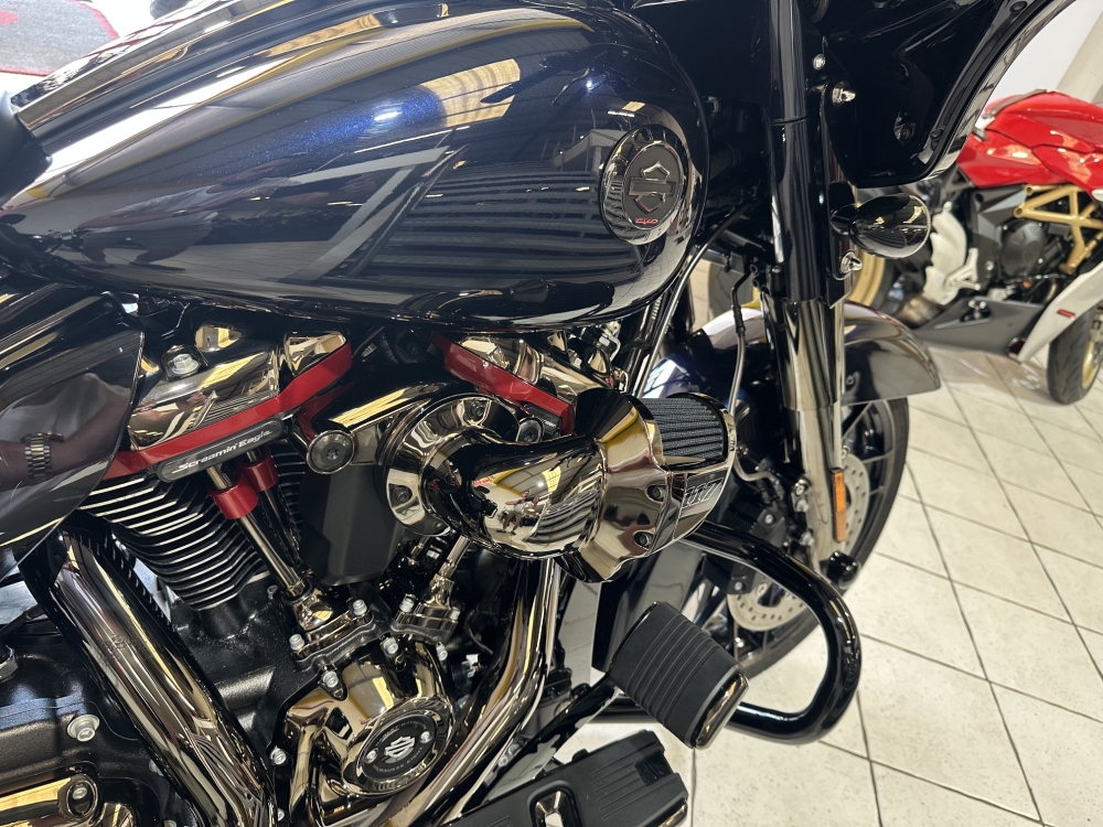 Harley-Davidson Street Glide CVO