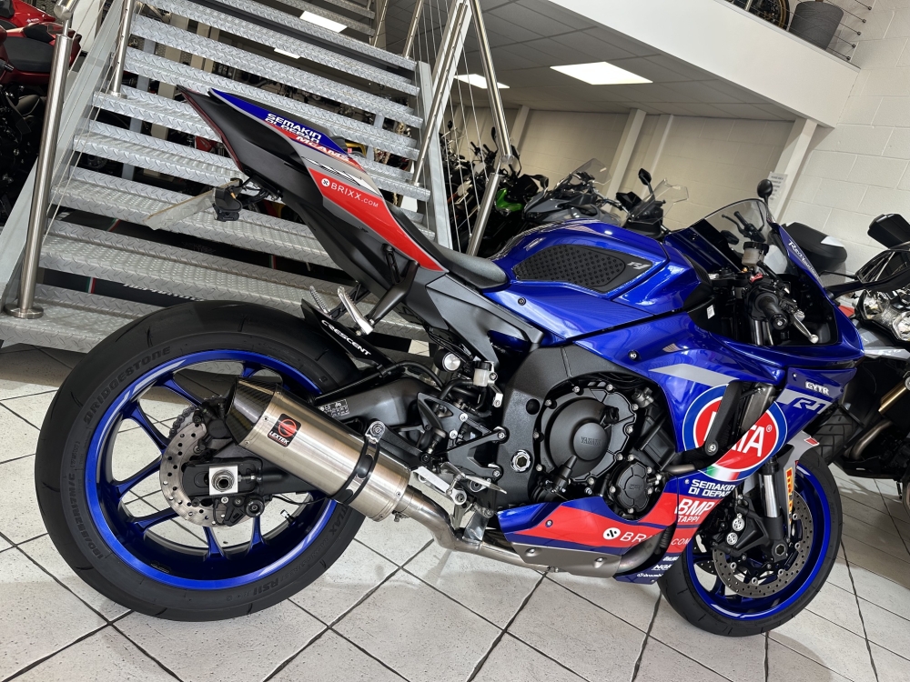 Yamaha YZF-R1 2021