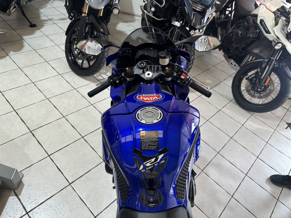 Yamaha YZF-R1 2021