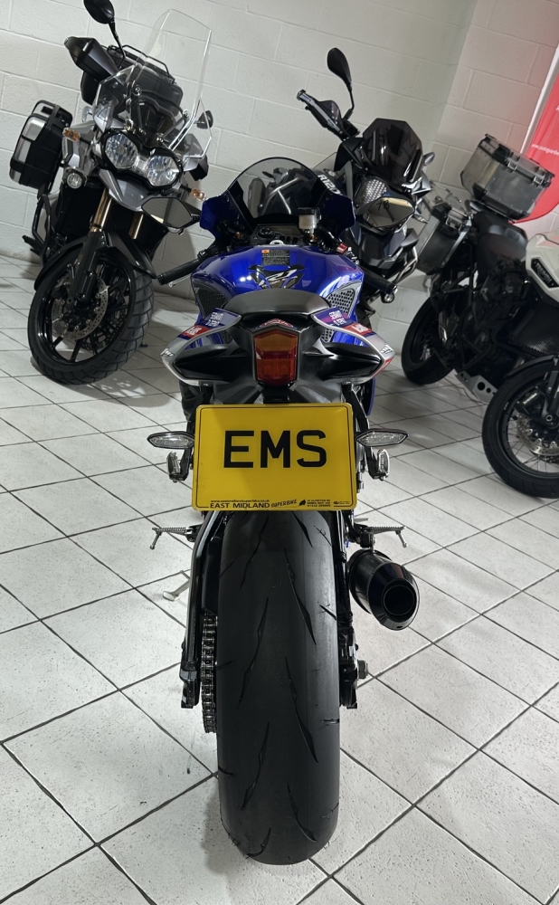 Yamaha YZF-R1 2021