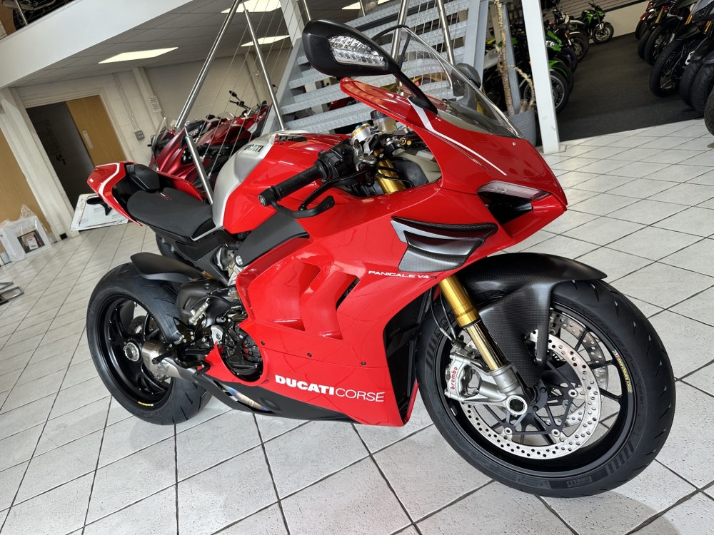 Ducati Panigale V4 R