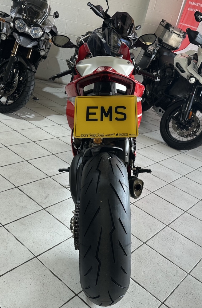 Ducati Panigale V4 R
