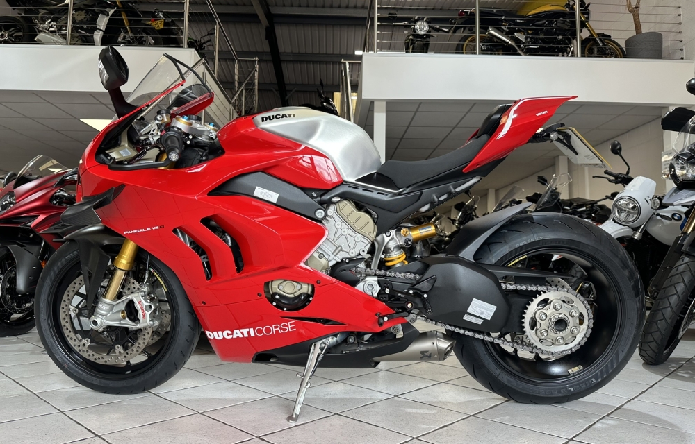Ducati Panigale V4 R