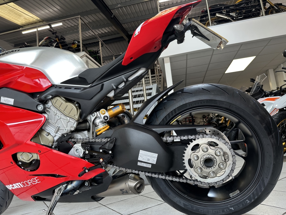 Ducati Panigale V4 R