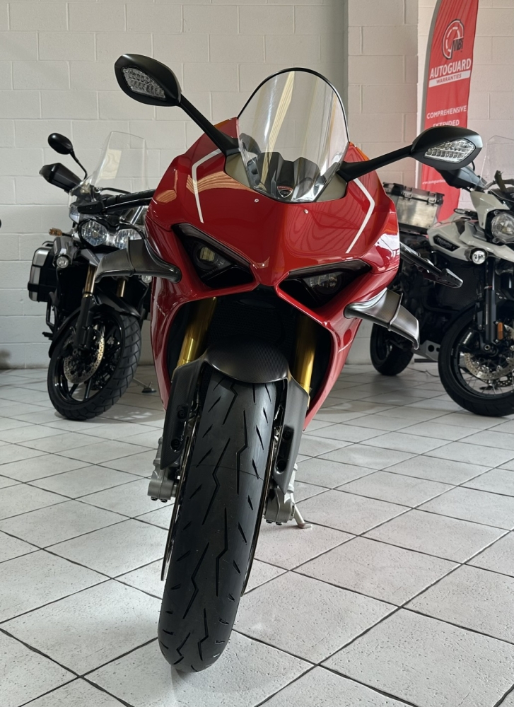 Ducati Panigale V4 R