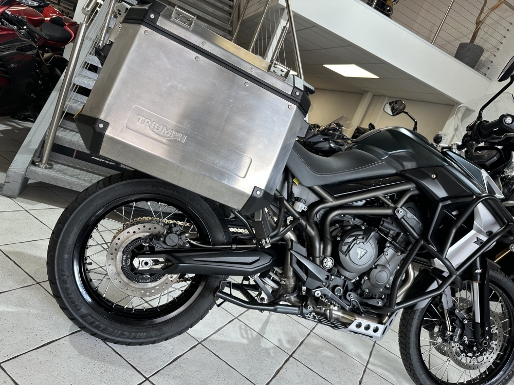 Triumph Tiger 800 XCA