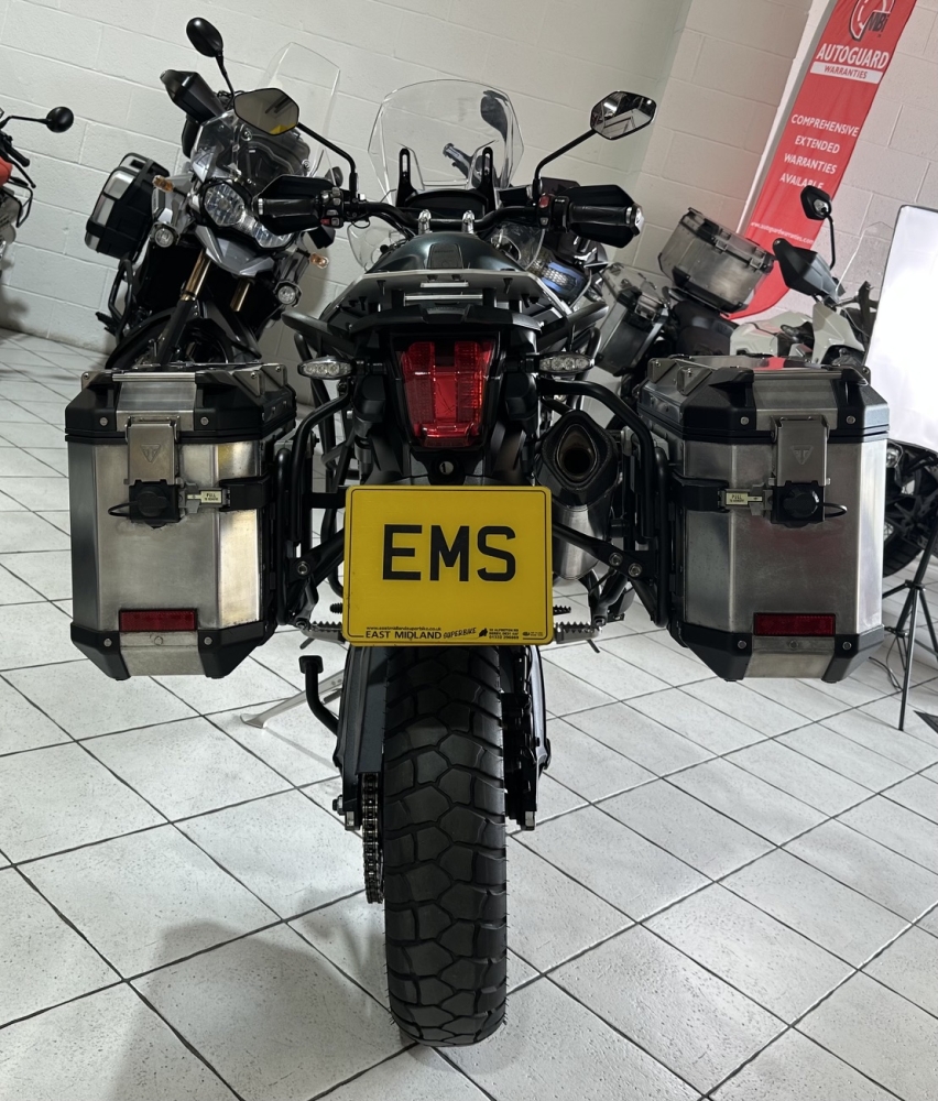 Triumph Tiger 800 XCA