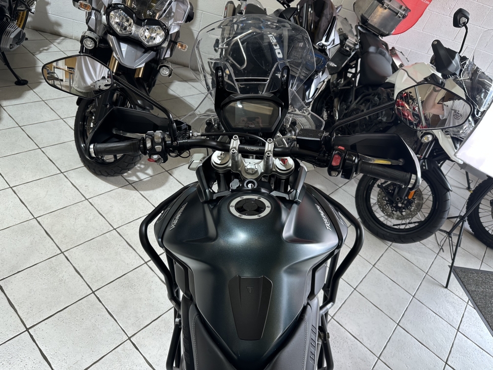 Triumph Tiger 800 XCA