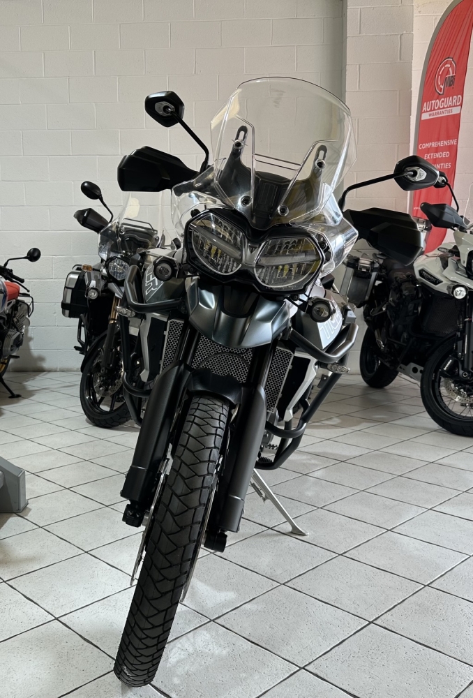 Triumph Tiger 800 XCA