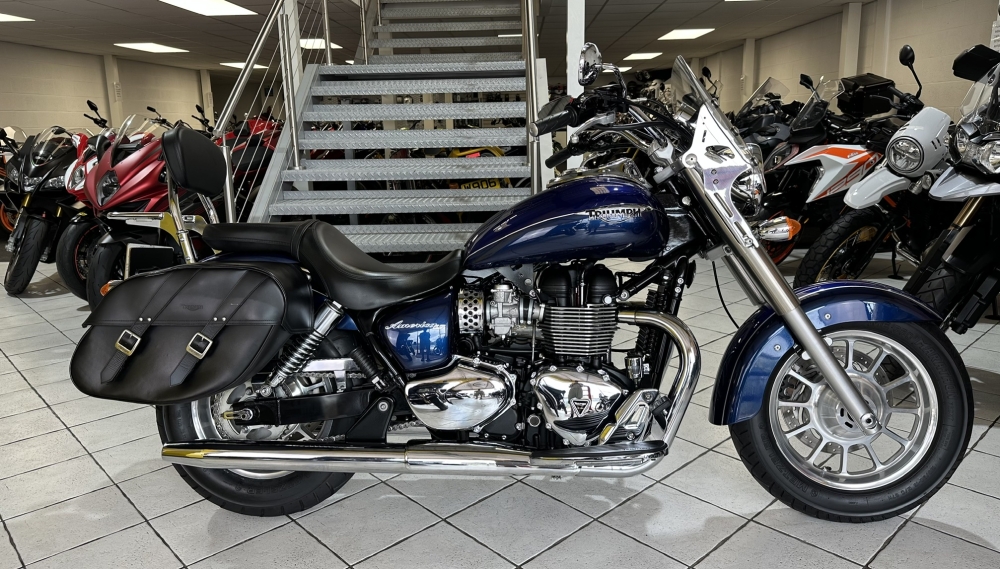 Triumph Bonneville America LT