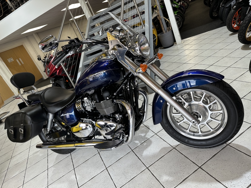 Triumph Bonneville America LT