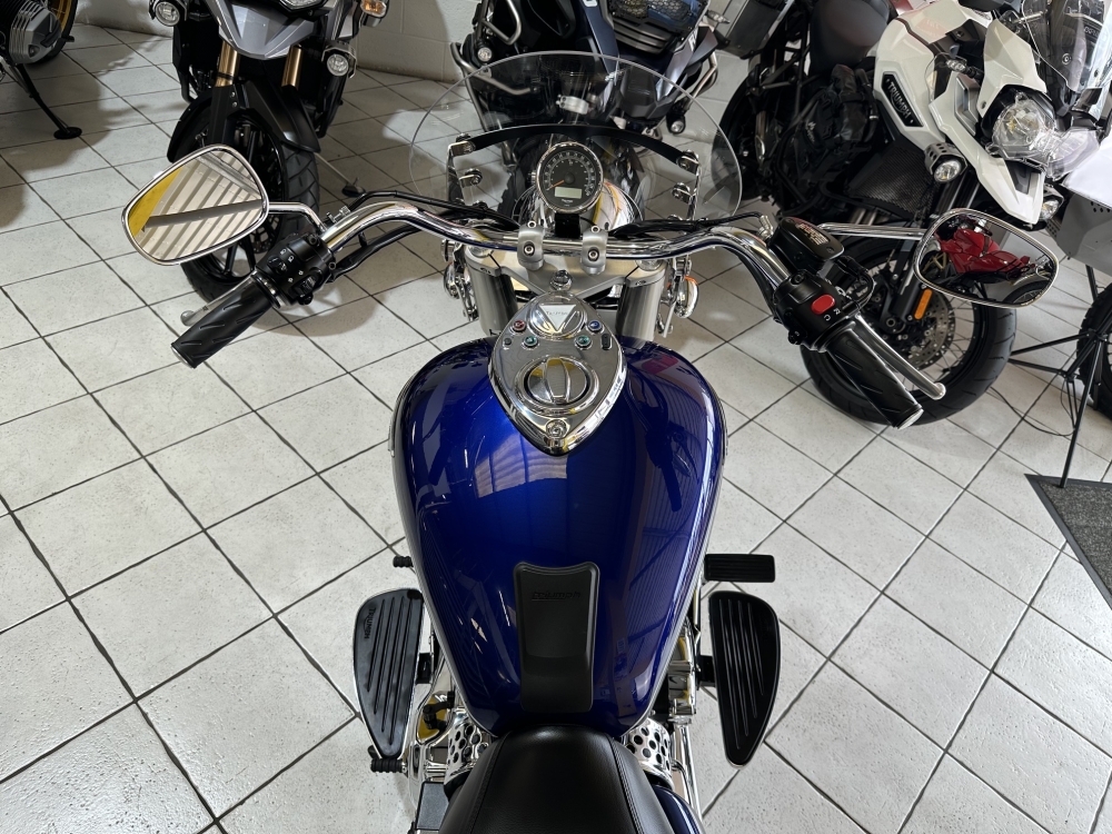 Triumph Bonneville America LT