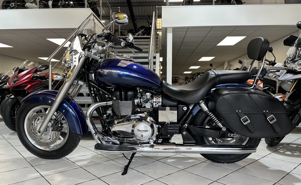Triumph Bonneville America LT