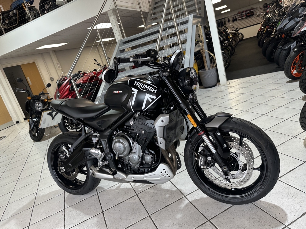Triumph Trident 660