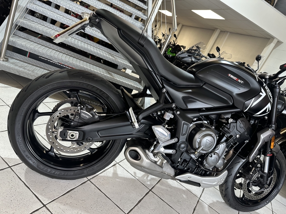 Triumph Trident 660