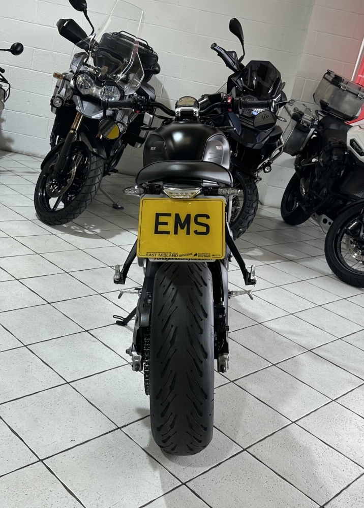 Triumph Trident 660