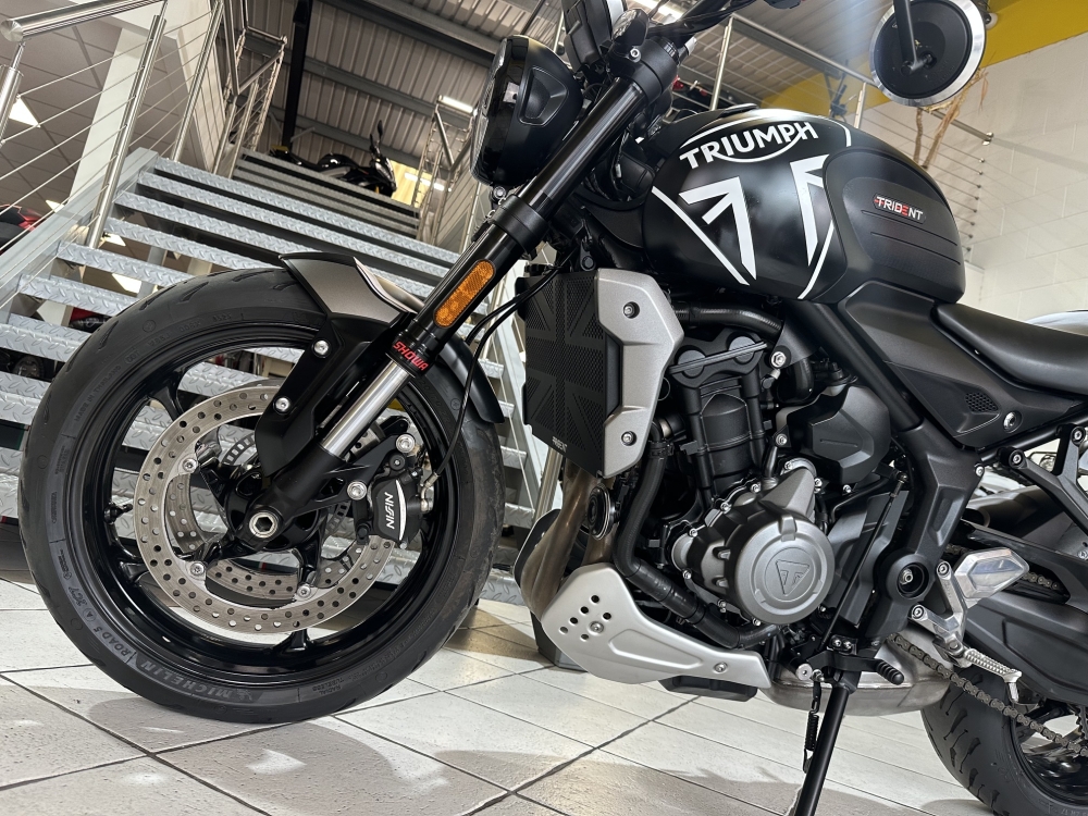 Triumph Trident 660