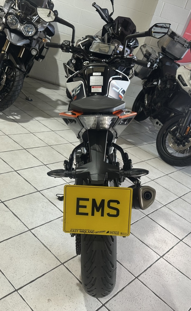 KTM Duke 125