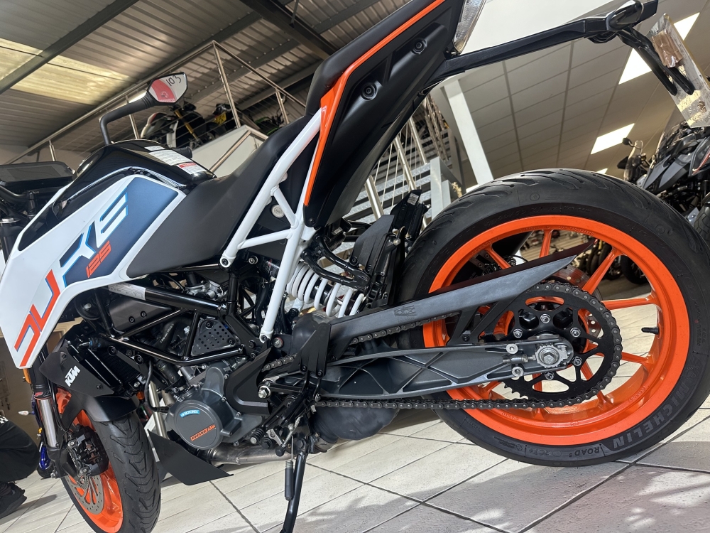KTM Duke 125