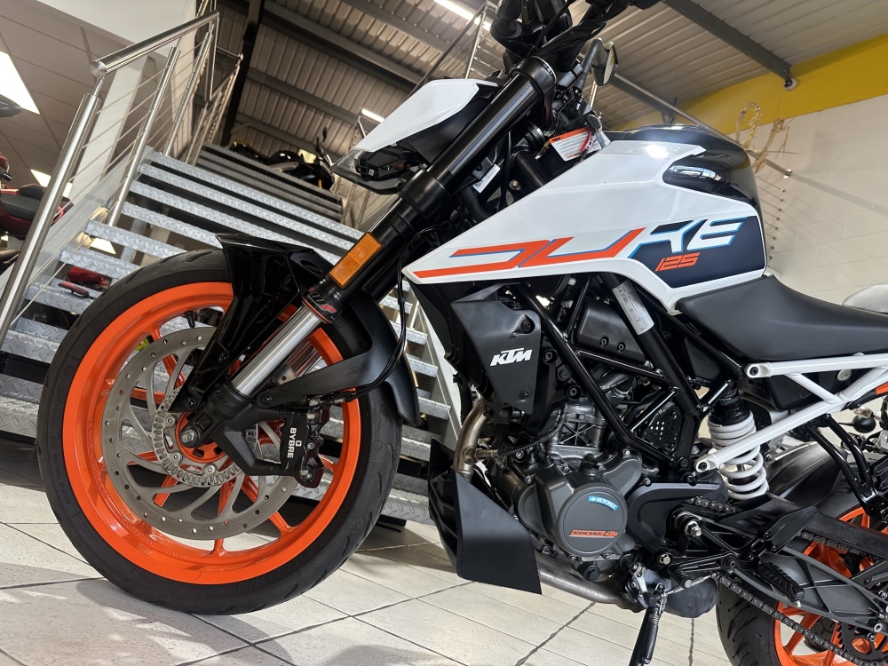 KTM Duke 125