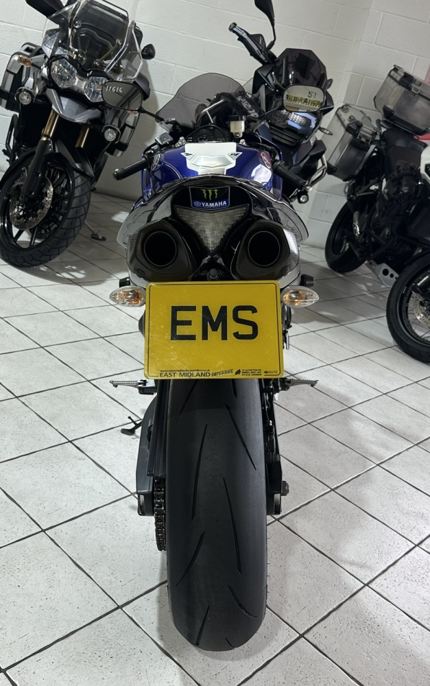 Yamaha R1